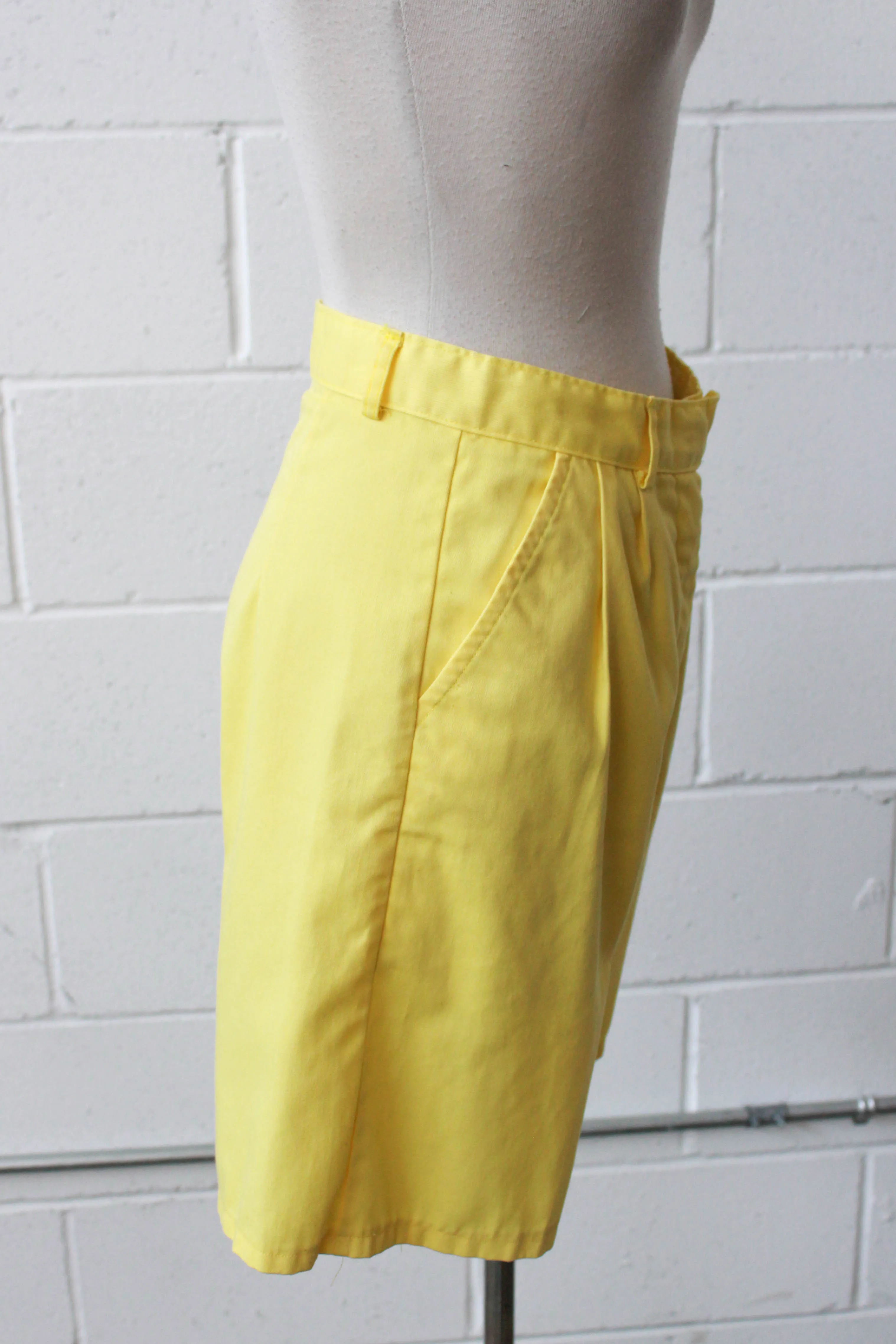 1980s Yellow High Waisted Shorts, Waist 28"