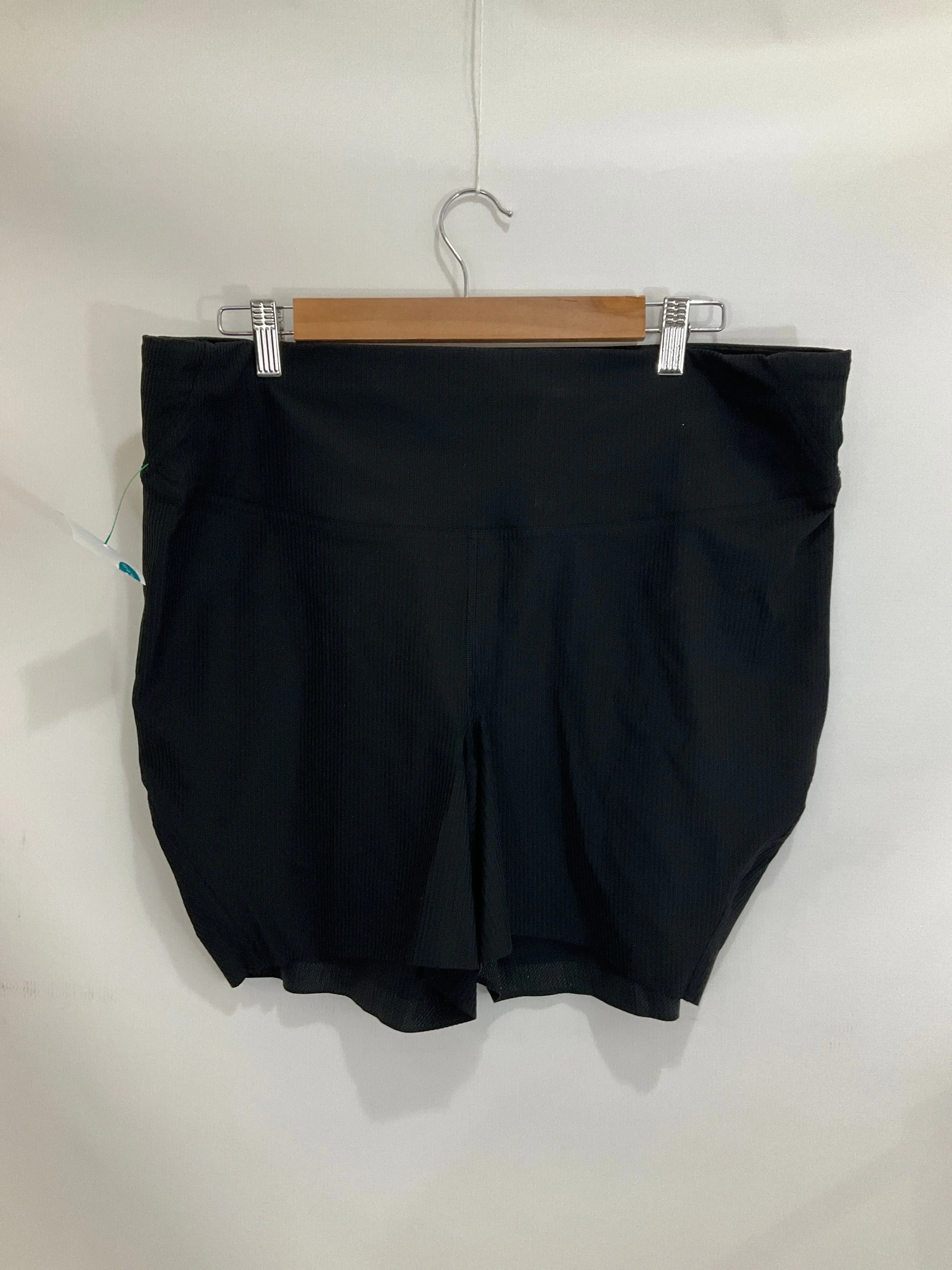 Athletic Shorts By Lululemon In Black, Size: 18