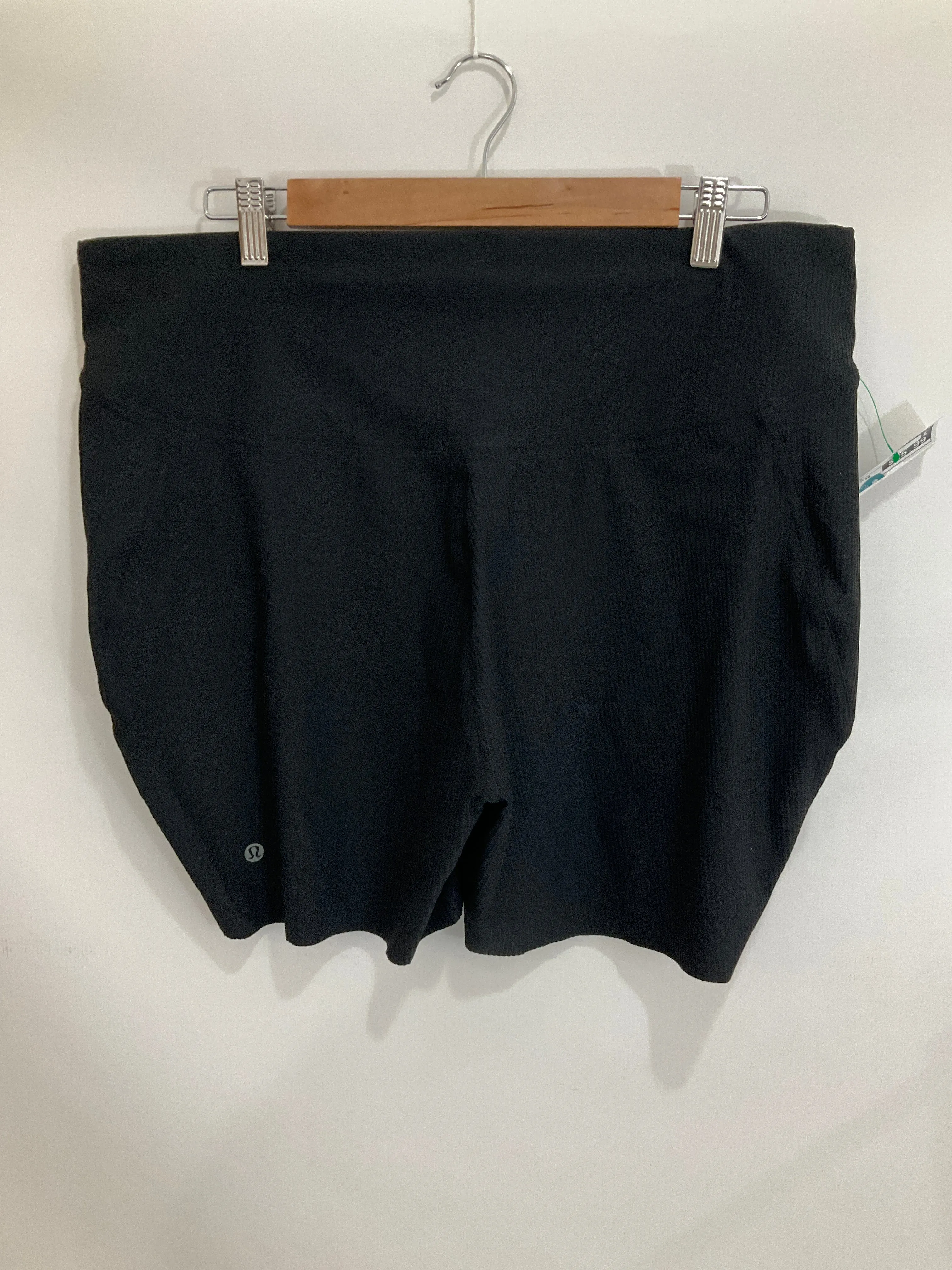 Athletic Shorts By Lululemon In Black, Size: 18