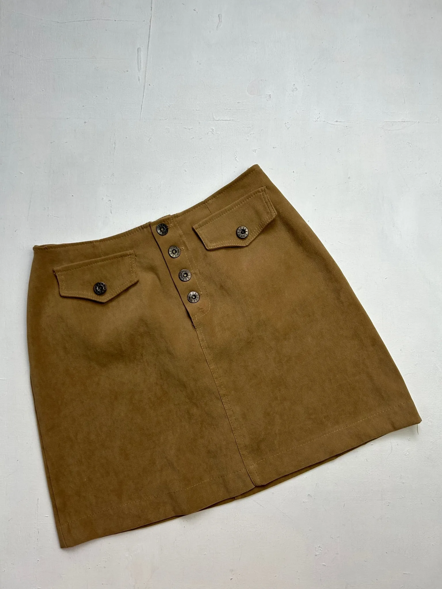 Camel suede mid rise y2k 90s vintage mini skirt (S)