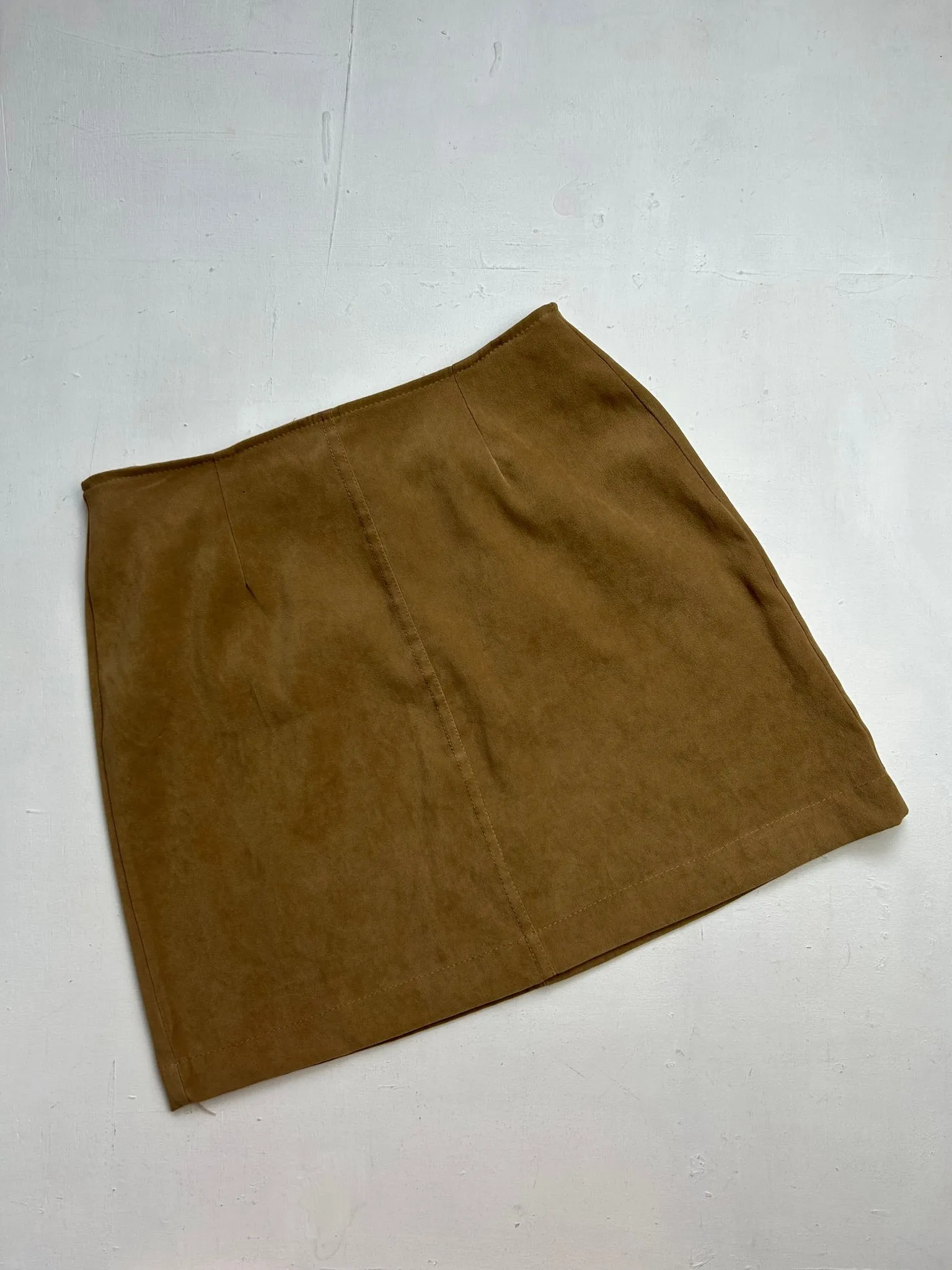 Camel suede mid rise y2k 90s vintage mini skirt (S)