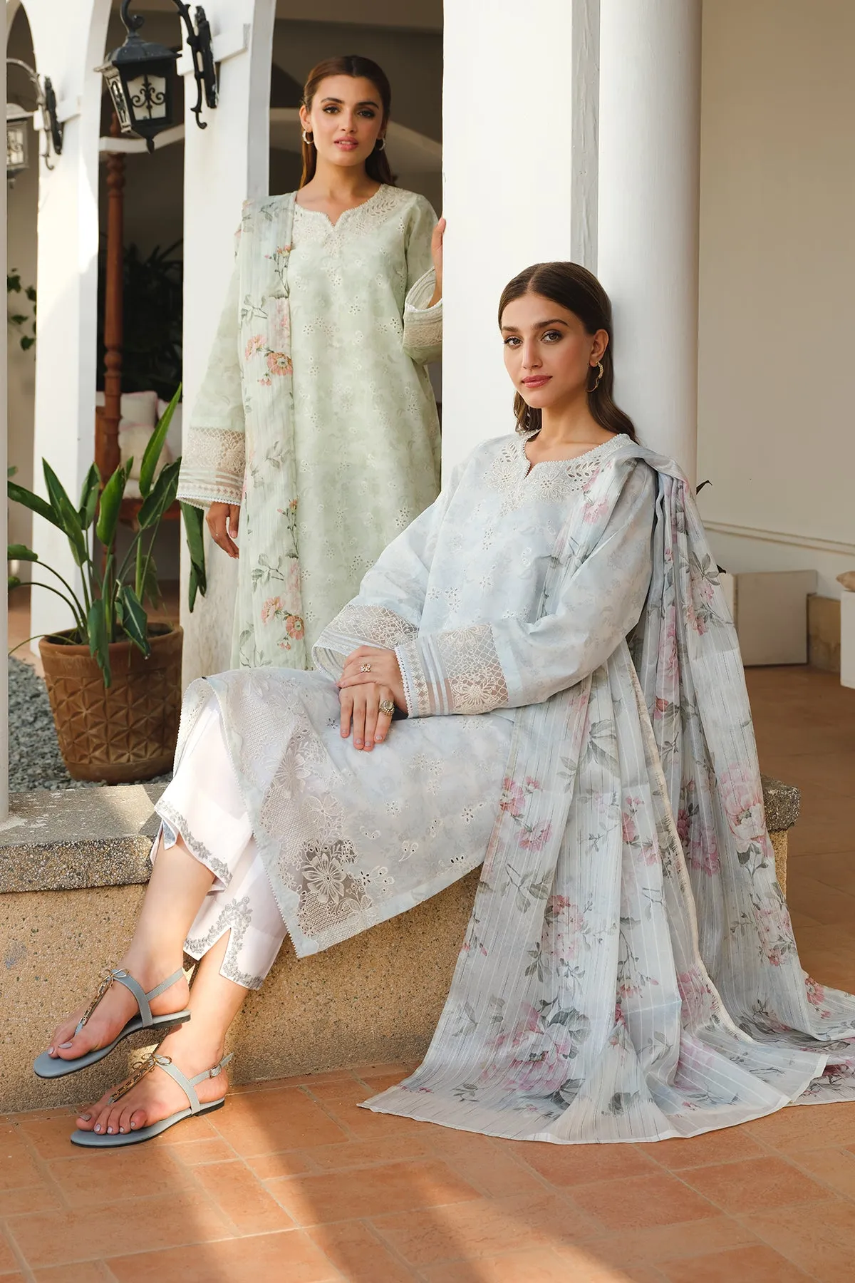 EMBROIDERED PRINTED LAWN UF-659