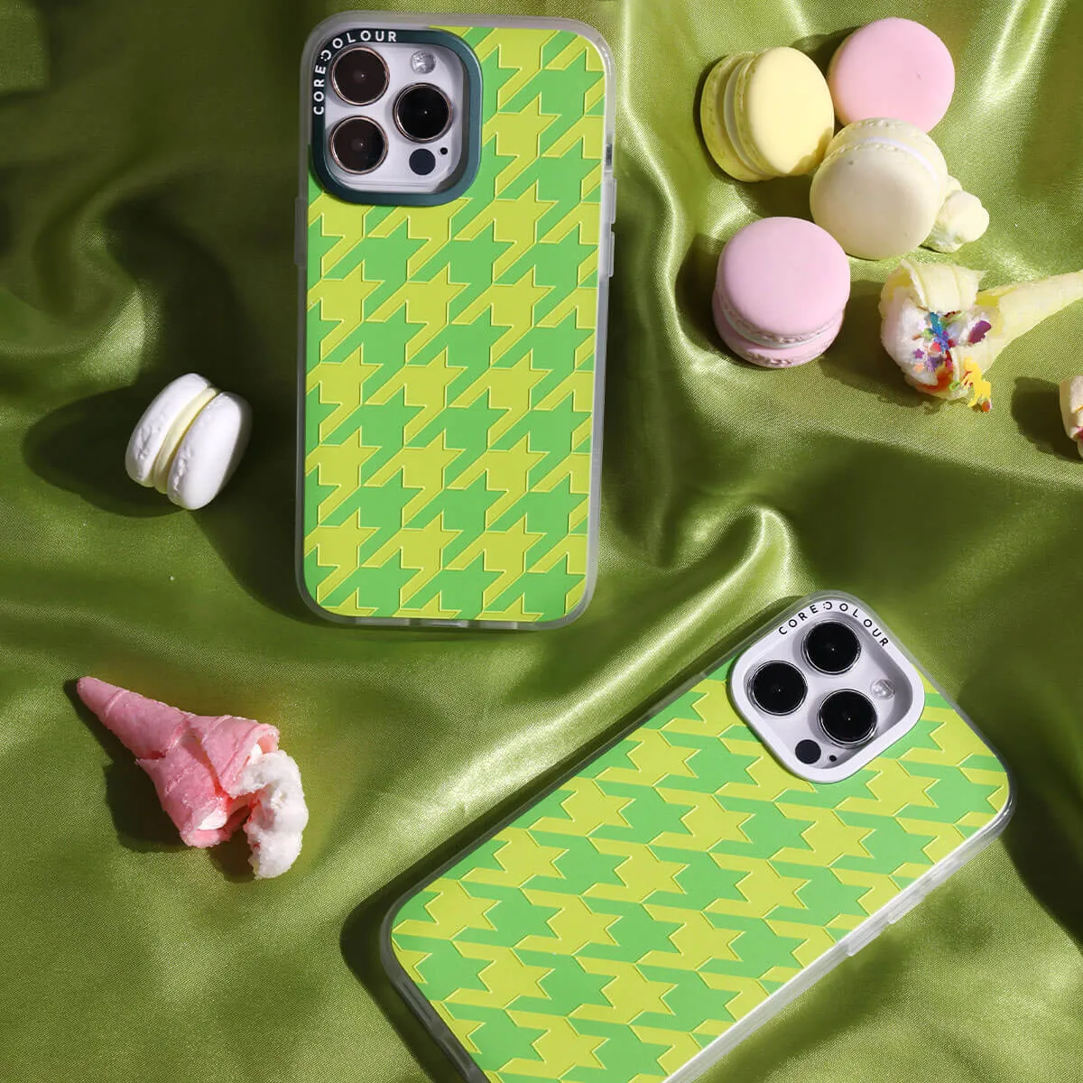 iPhone 12 Green Houndstooth Phone Case Magsafe Compatible