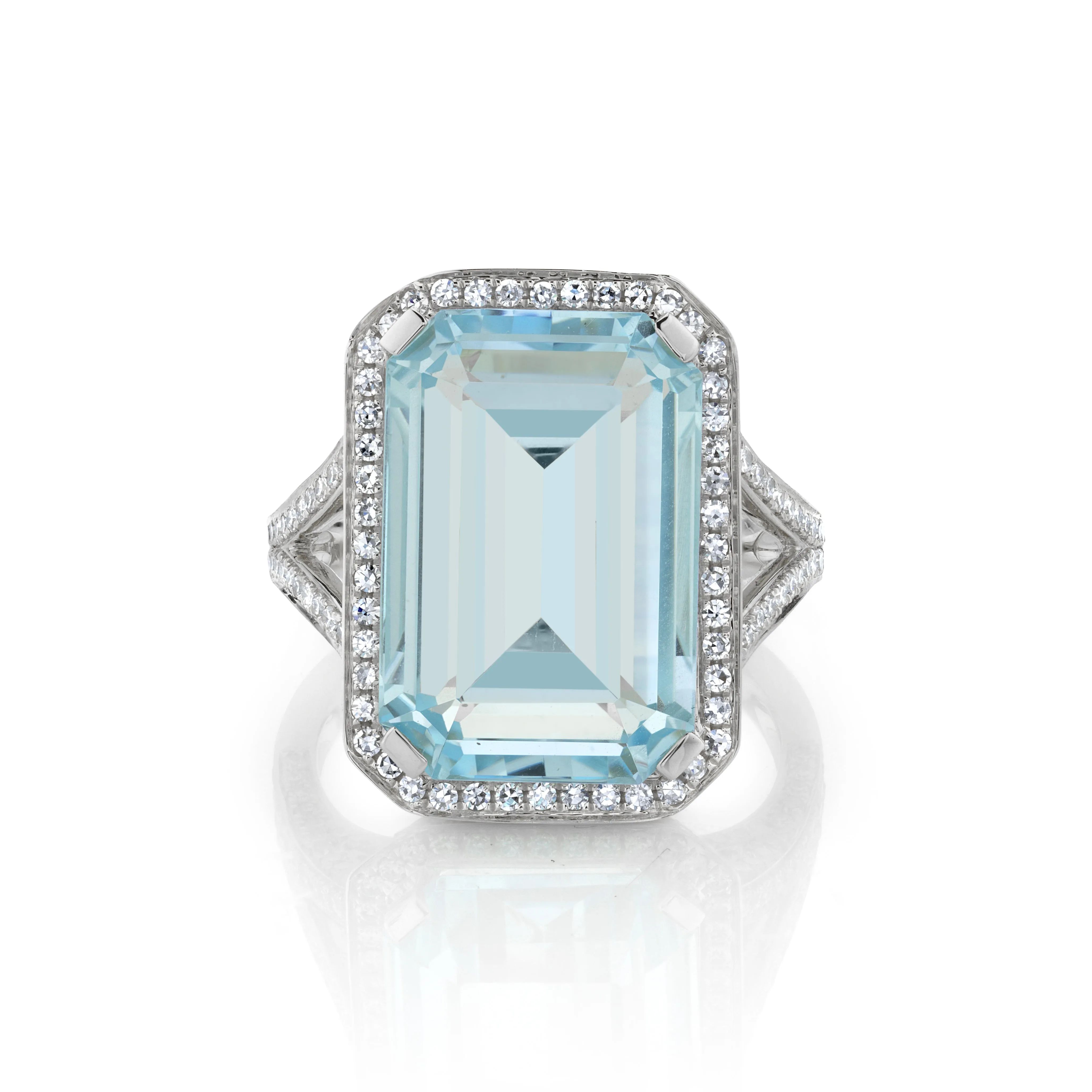 LIGHT BLUE CRYSTAL PORTRAIT GEMSTONE RING