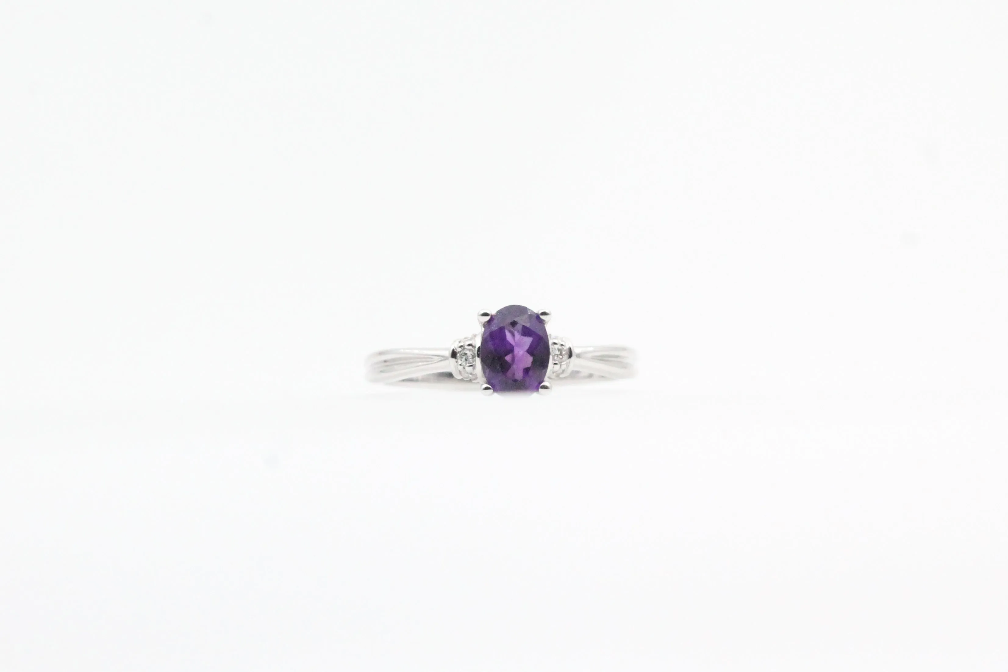 White Gold Amethyst Ring with Diamonds