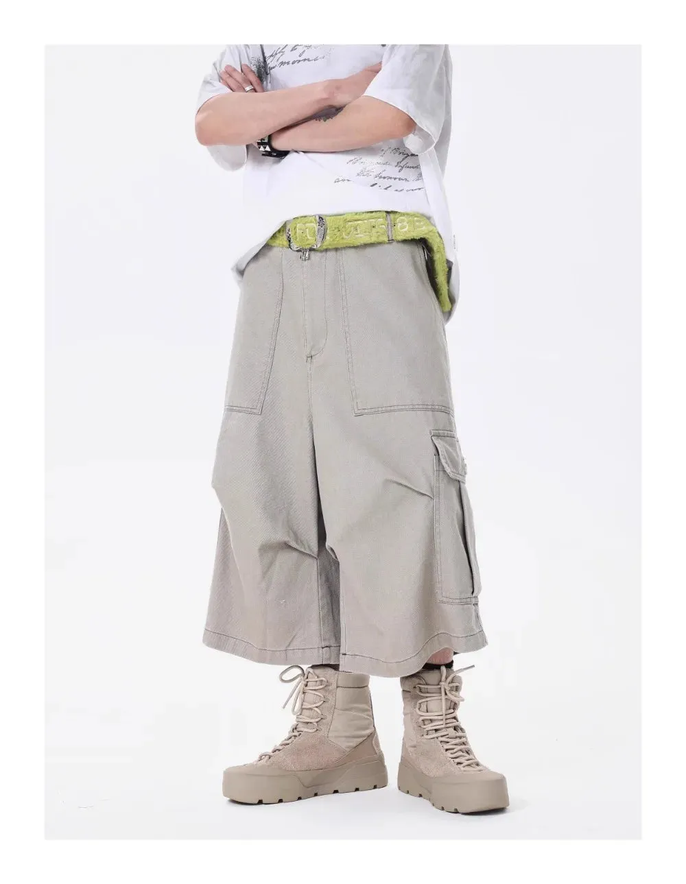 Wide-leg Calf-length Cargo Shorts